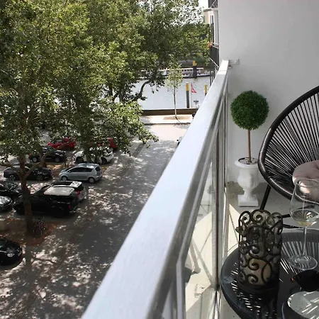 Gehobenes Im Zentrum Bréma